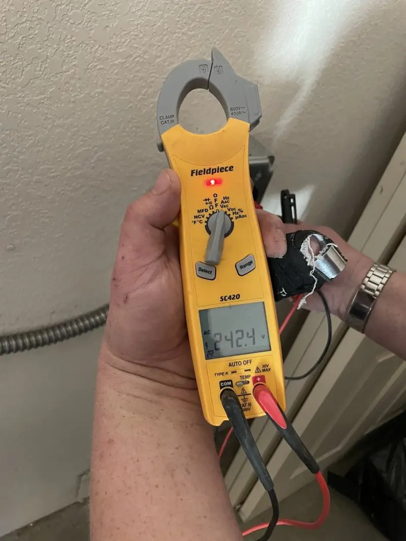 Voltage testing with clamp meter during Aluminum Wiring Replacement in Nevada
